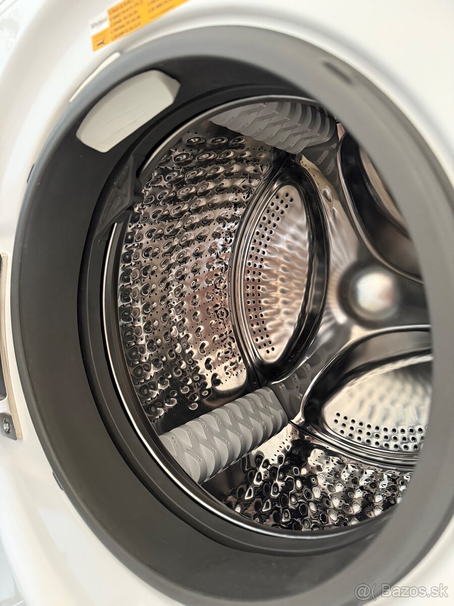 Práčka Whirlpool 10kg - 7