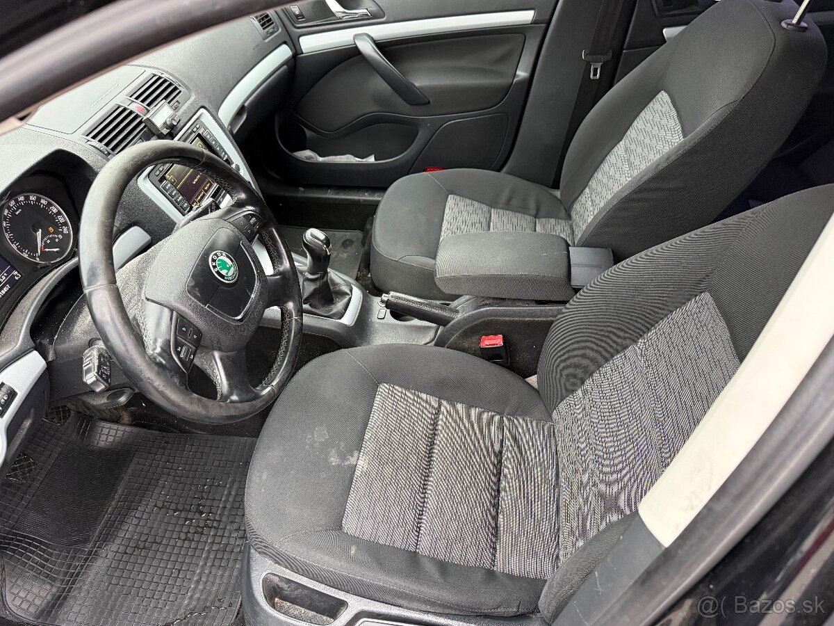ŠKODA OCTAVIA 1.6TDI COMBI - 7