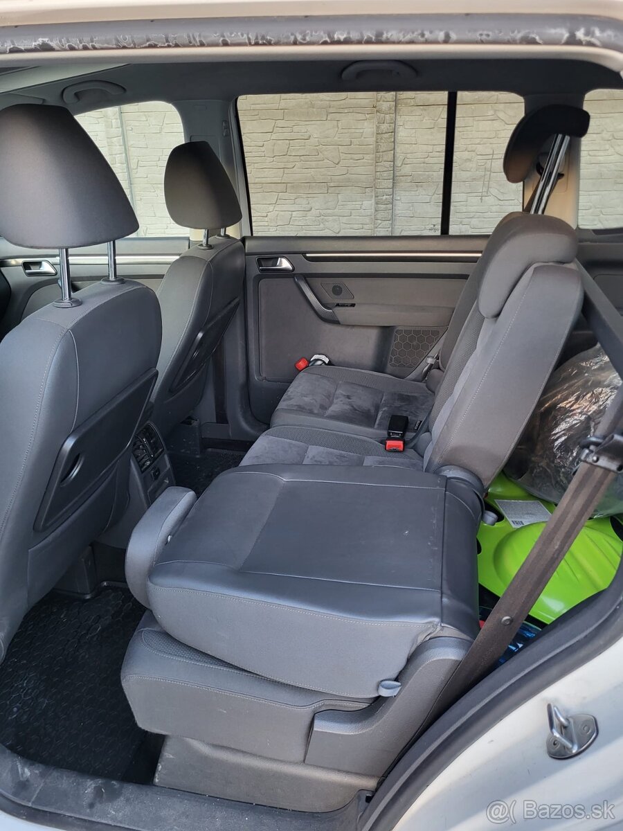 VW Touran 2.0tdi - 7