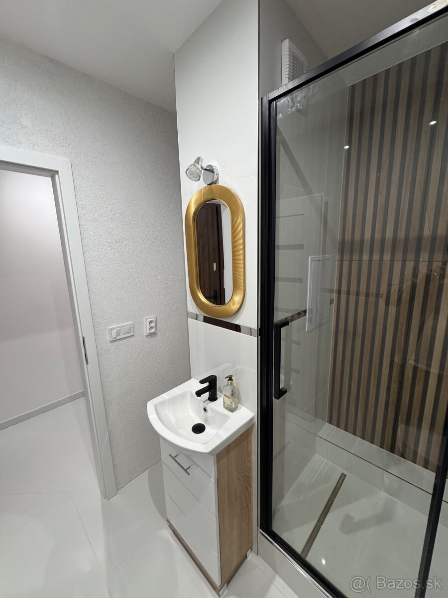 Ponúkam na prenájom krásny jednoizbový byt vo Svidníku - 7