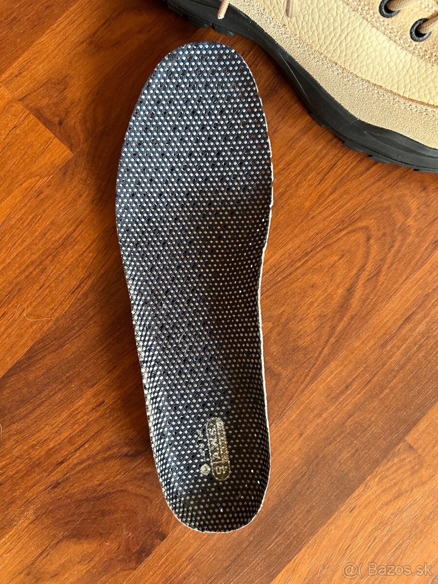 TURISTICKÉ WATERPROOF KOŽENÉ TOPÁNKY zn.LUHTA č.40 - 7