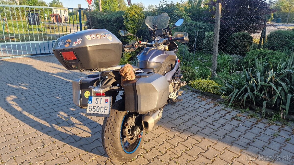 Predám BMW s1000xr,ročník 9/2017 najazdené 52 654km , 121kw - 7