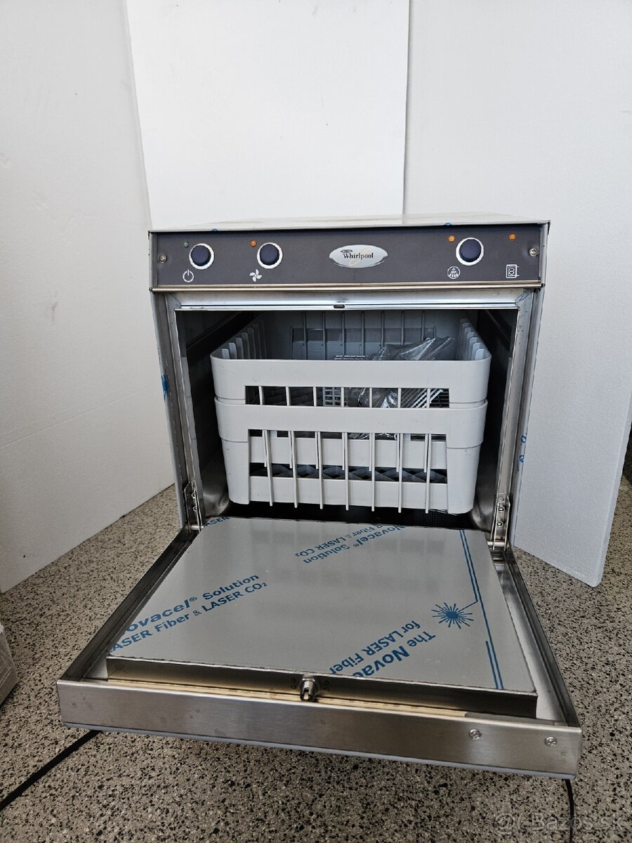 Profi umývačka skla Whirlpool - 7