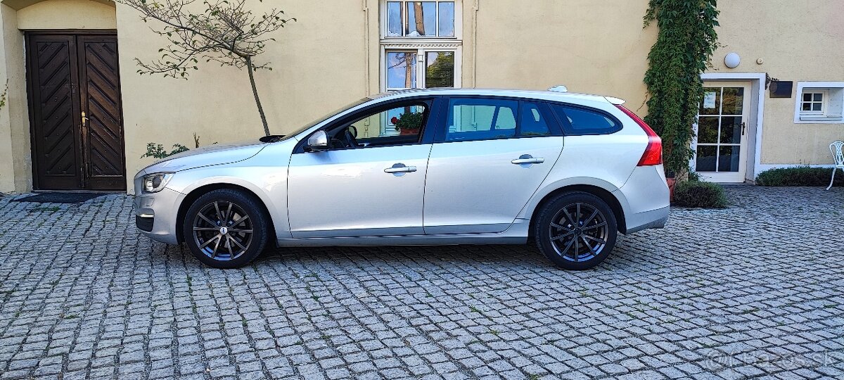Volvo V60 D3 2.0L 110 kW - 7