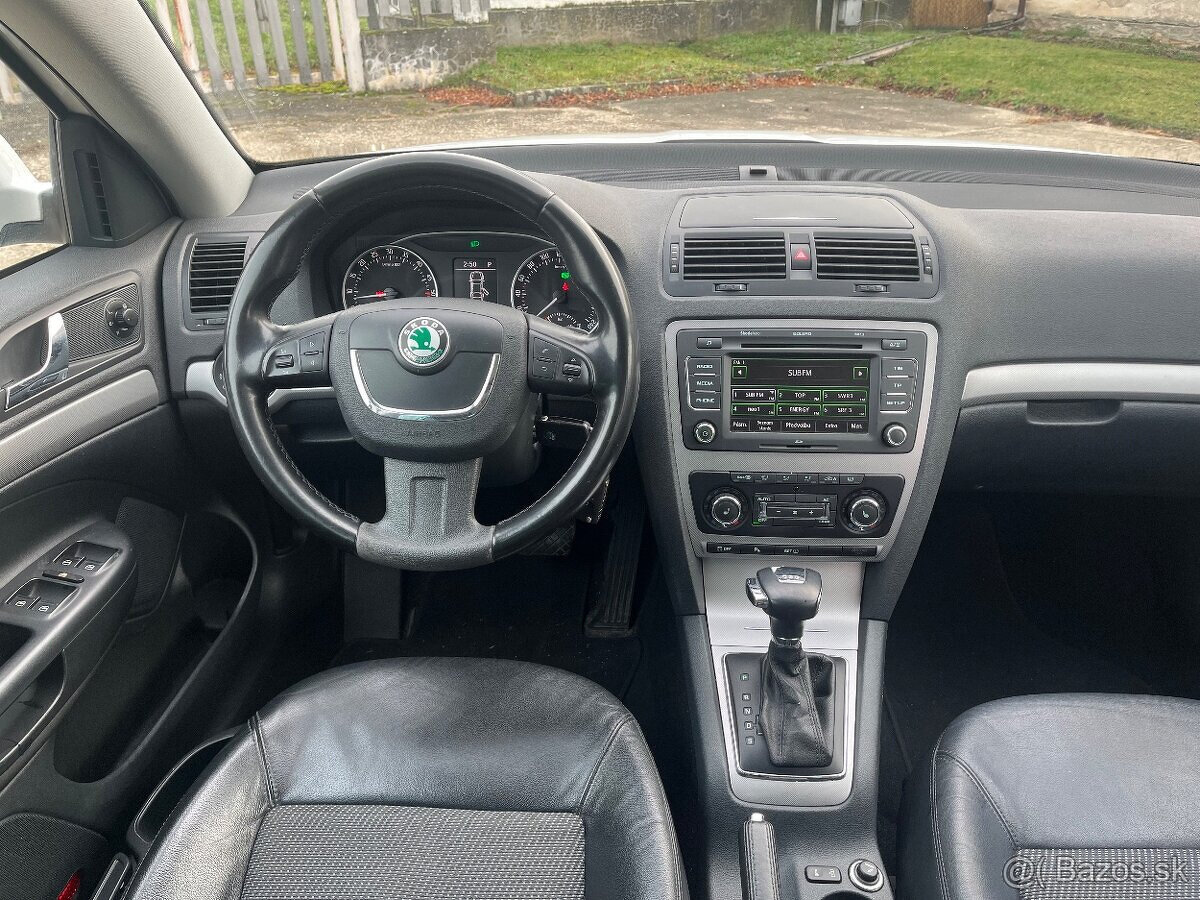 Skoda Octavia 2 2.0 TDI DSG elegance r.v 2012 xenon top stav - 7