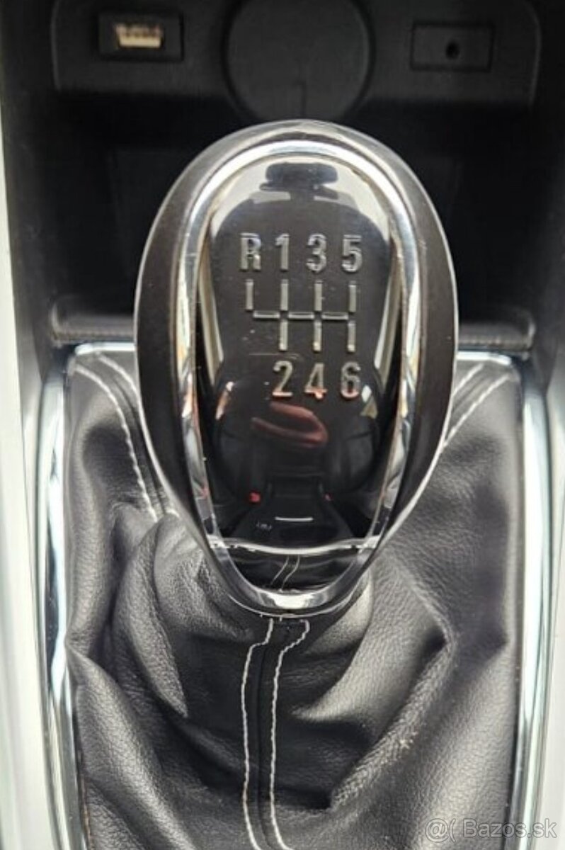 PREDÁM OPEL ASTRA J 1.4 TURBO 88 kw - 7