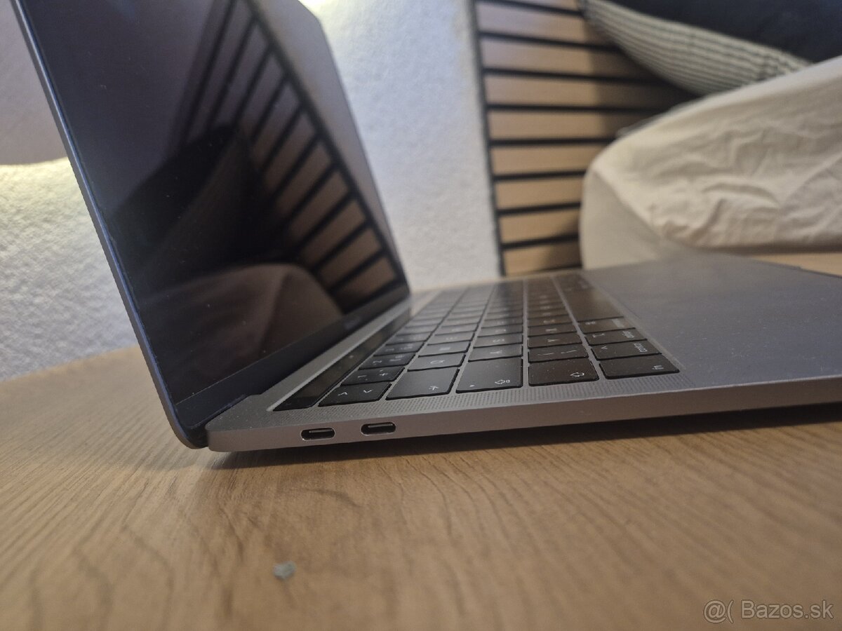 Predam vymenim macbook pro 13`3 touchbar - 7