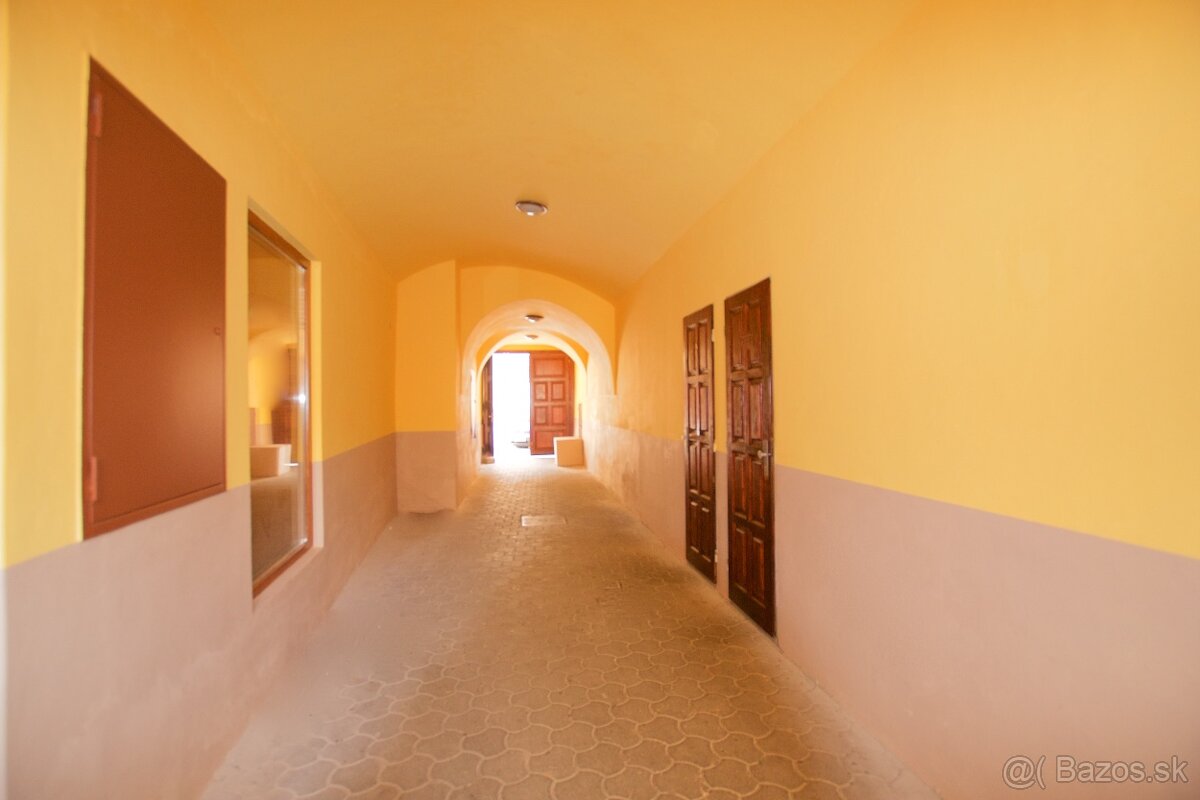 Priestor s umývadlom - 34 m2 - Mäsiarska ul. - 7