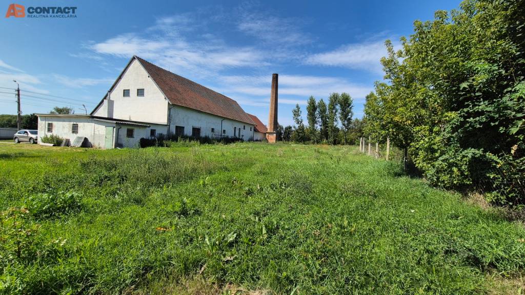 4613 m² areál s budovou pôvodného liehovaru v obci Zemianske - 7