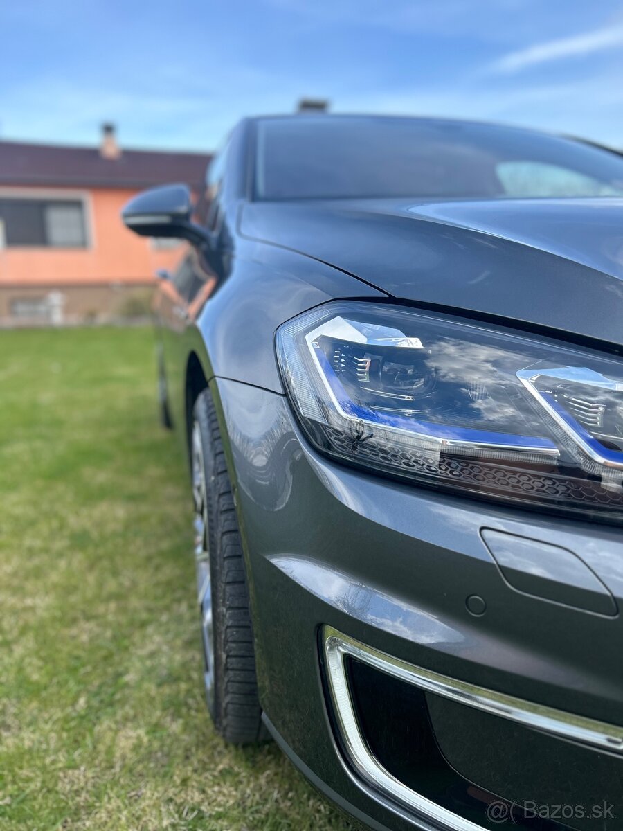 VW eGOLF 100kW (virtual cocpit) - 7