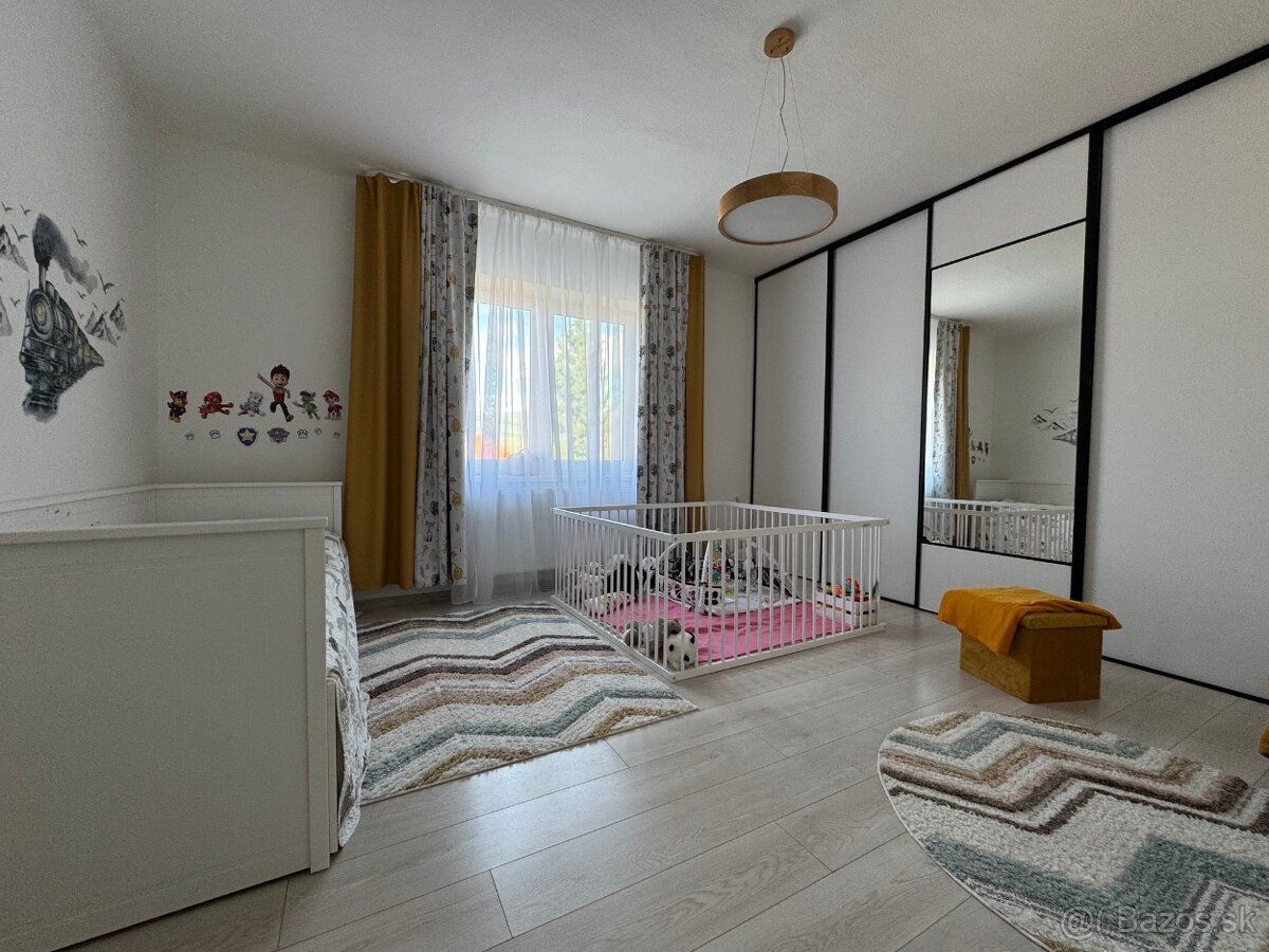 RODINNÝ DOM - ČARADICE - 7