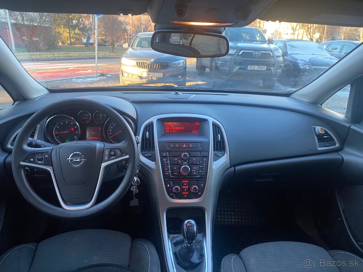 Opel Astra 1,4 Turbo 103 kW - 7