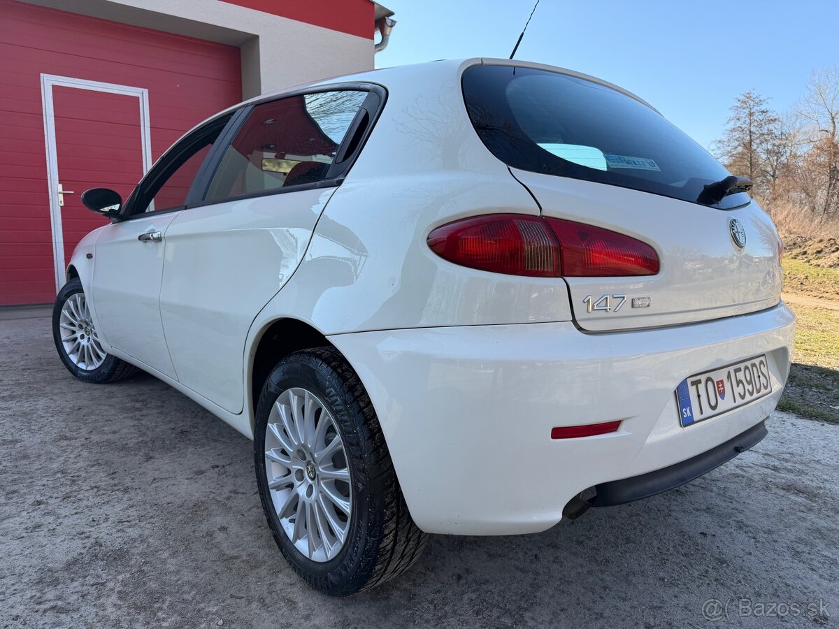 Alfa Romeo 147 1.6 - 7