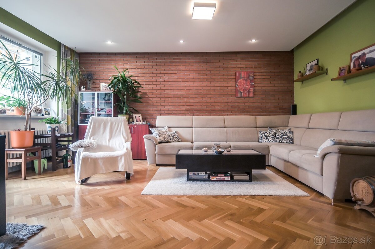 Svetlý 3-izbový byt s 2 loggiami a garážou v BA III, Kramáre - 7