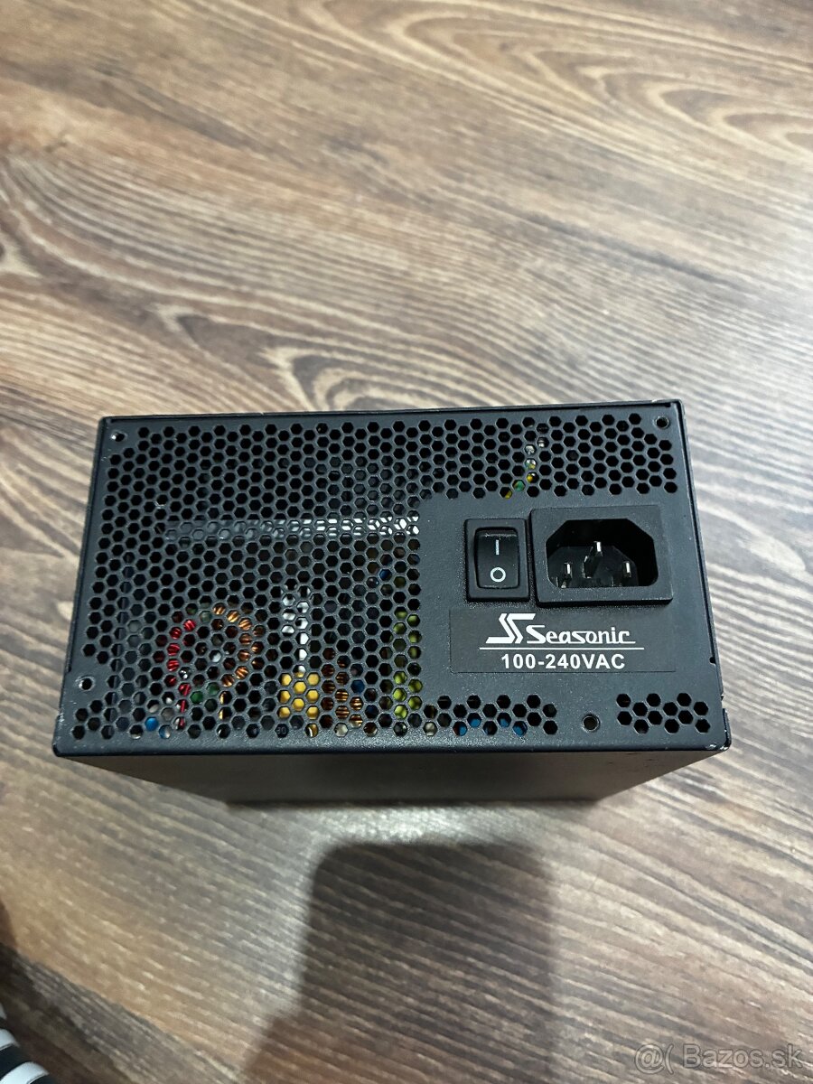 Modulárný zdroj Seasonic M12 Bronze 620w - 7