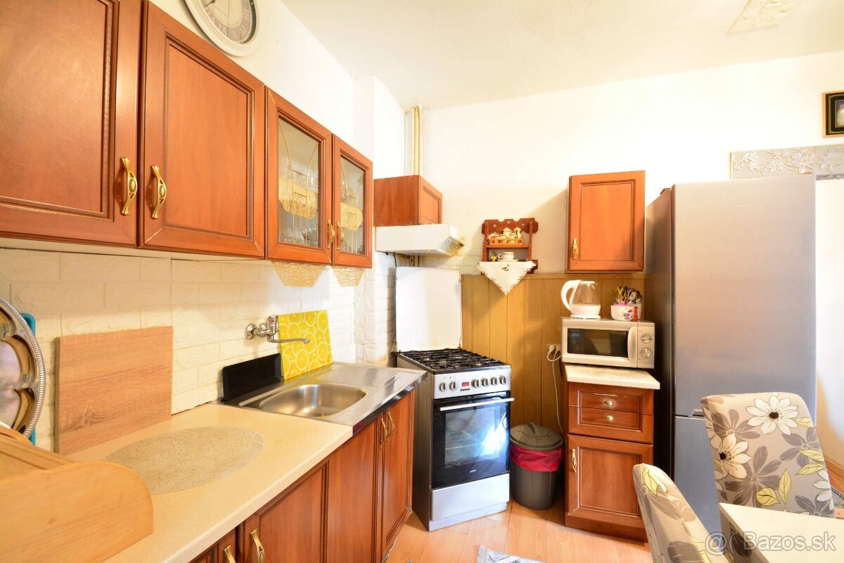 Na predaj rodinný dom, Sládkovičova, Svit - 7