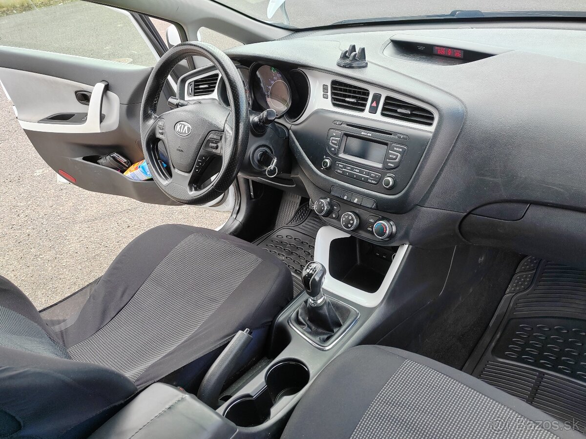 Kia Ceed 1.4CRDI 66KW Možné splátky alebo výmena za Škodu - 7