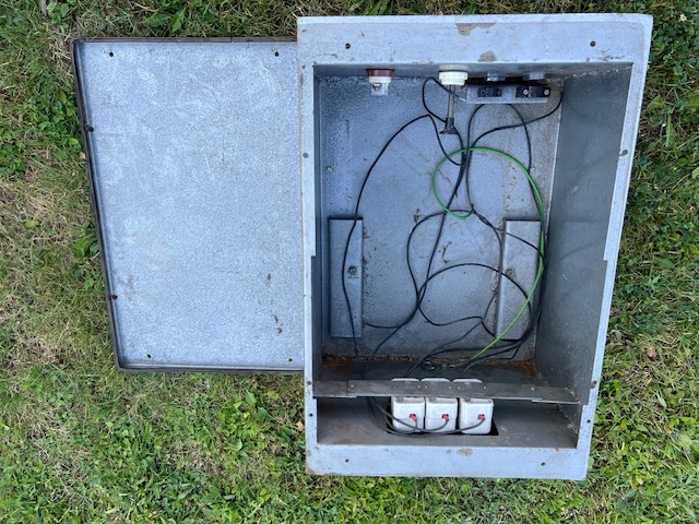 Skriňa oceľová, elektrický rozvádzač - 7