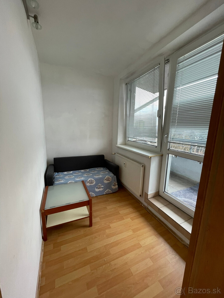 BA II. Vrakuňa - 2 izbový zariadený byt - 7