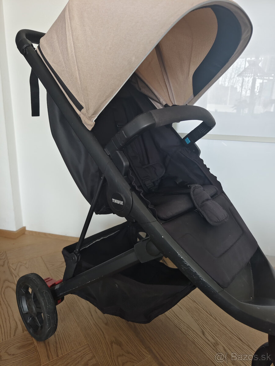 Predám Thule Spring Black kočík s príslušenstvom - 7