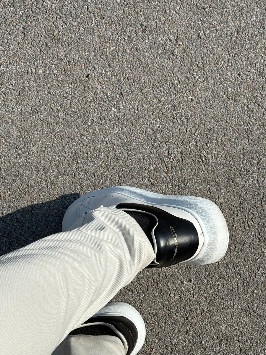 Alexander Mcqueen - 7