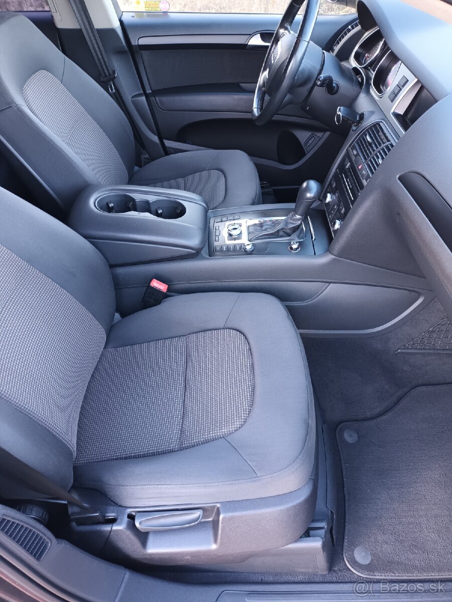 Audi Q7 3.0 TDi AT8 - 7
