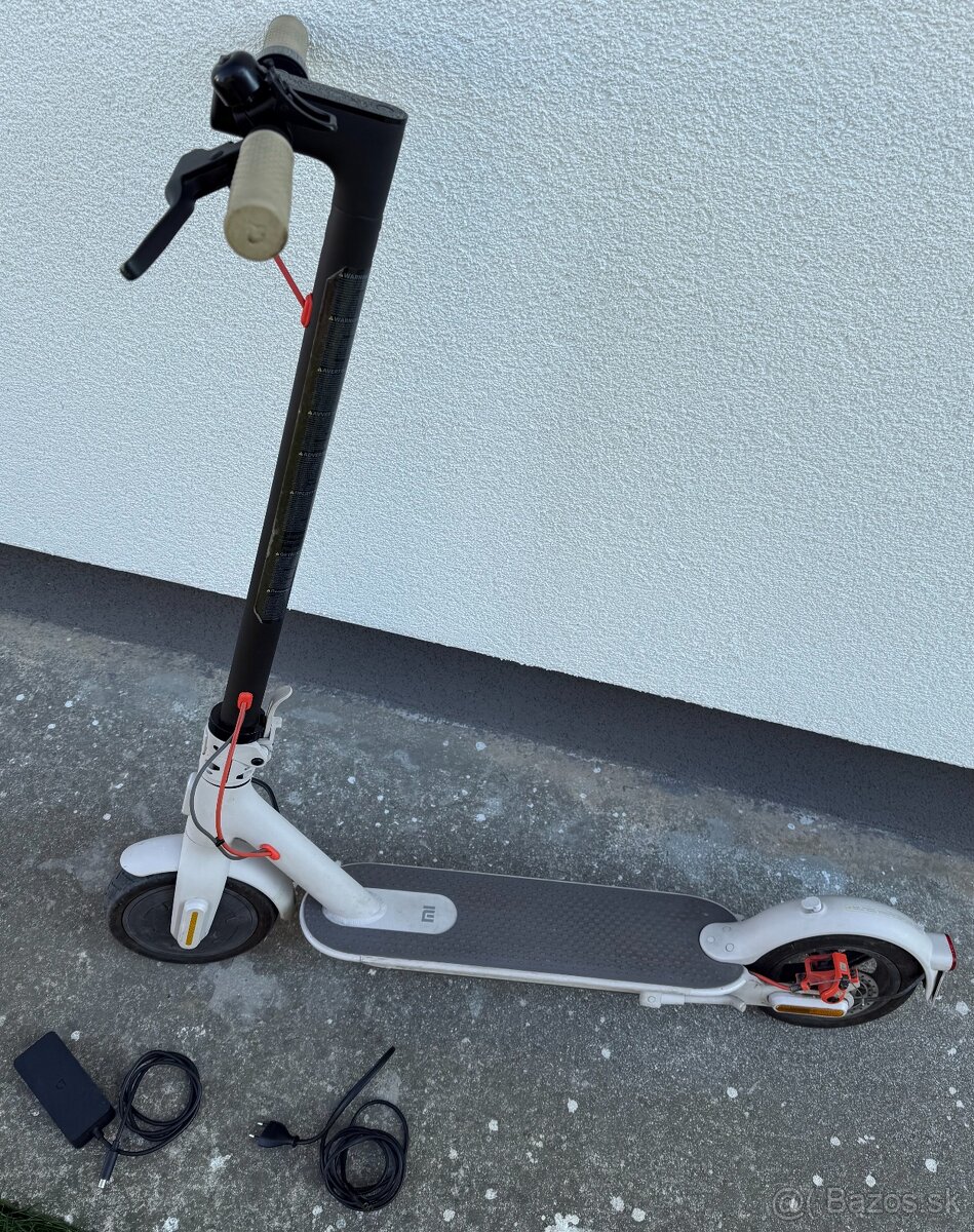 Elektrická kolobežka Xiaomi Mi Electric Scooter 3 - 7