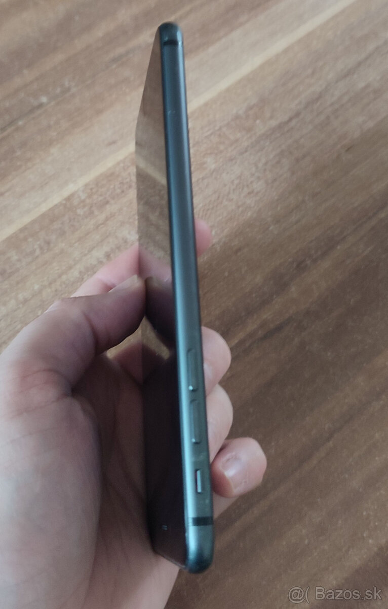 iPhone 8 plus 256GB čierny - 7