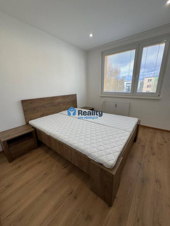 Prenájom 2-izb.byt, nová rekonštrukcia, nové zariadenie, SN - 7