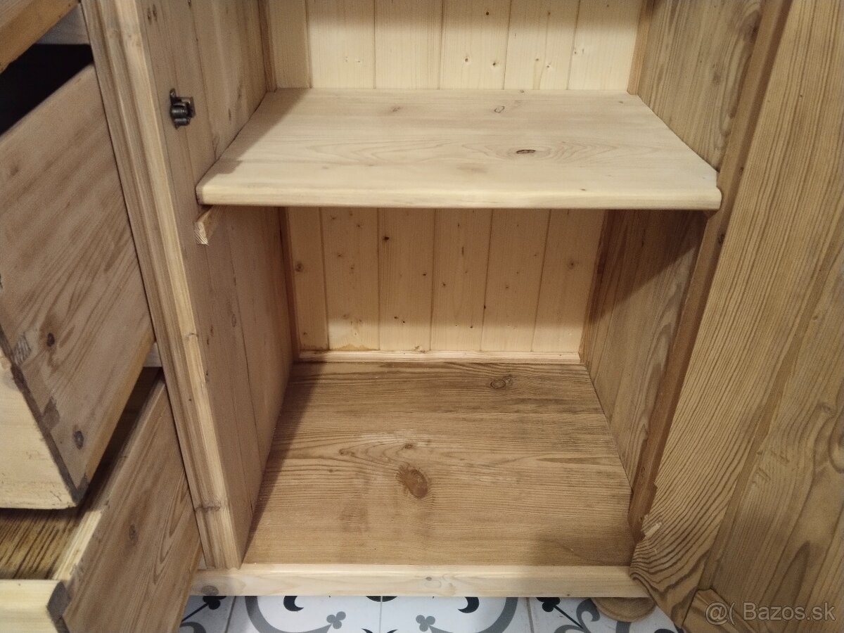 Stará skříňka, komoda po renovaci - 7