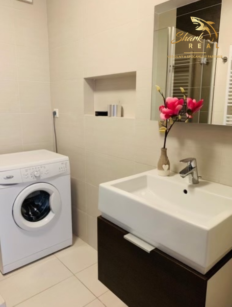 Slnečný 2 izbový byt s terasou v PRESTÍŽNEJ lokalite - 7