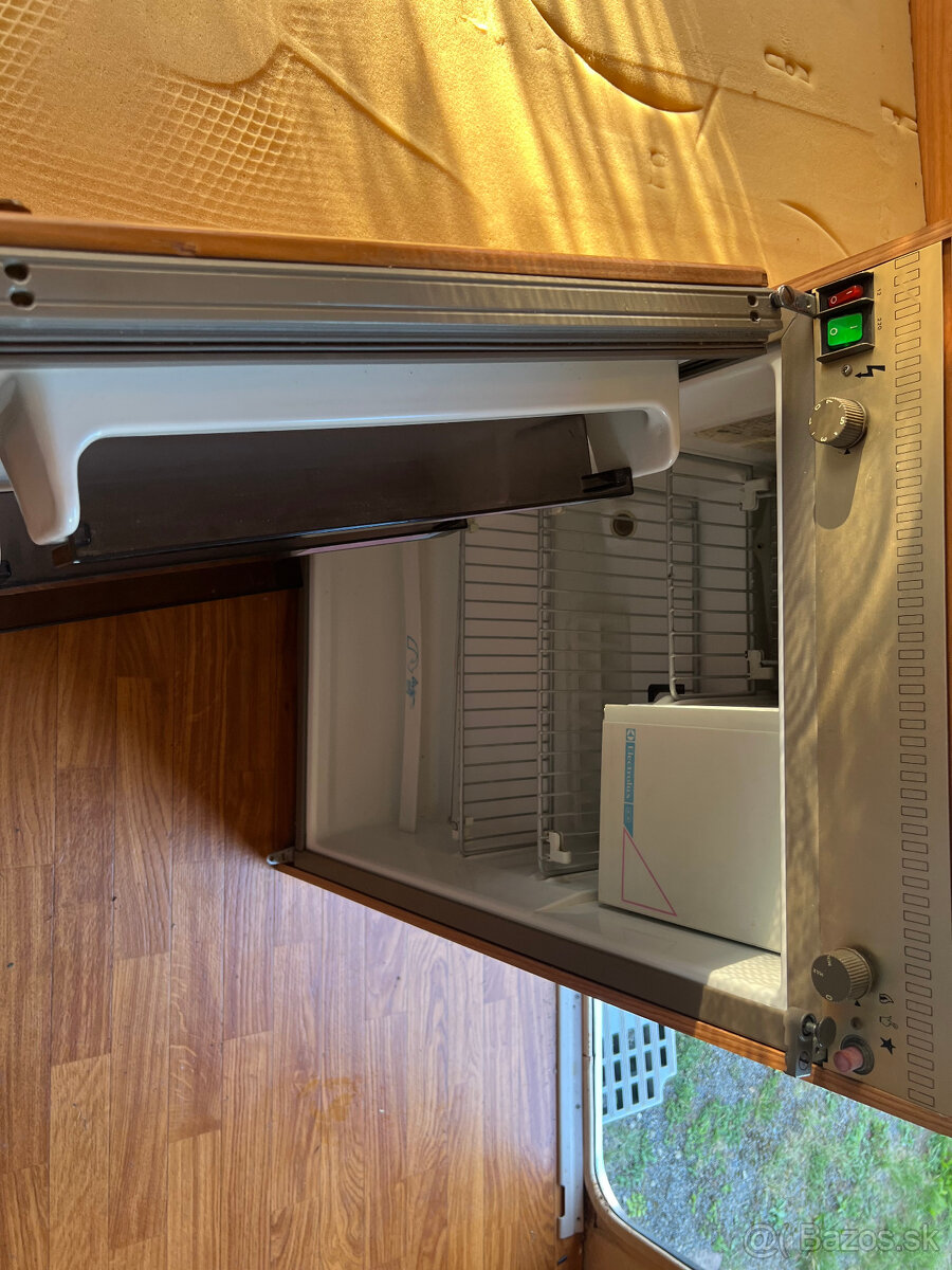 Karavan Wilk De luxe 400 - 7