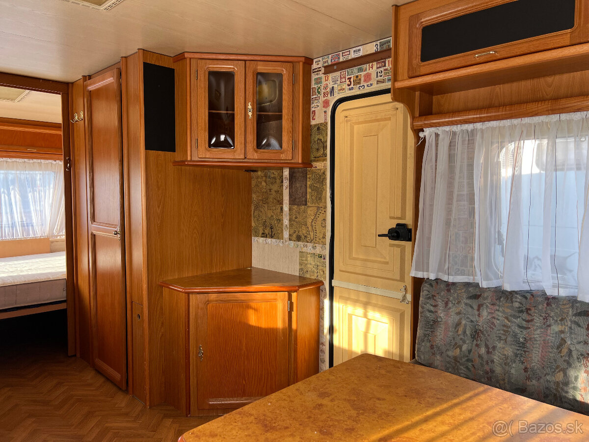 Karavan Wilk De luxe 495 - 7