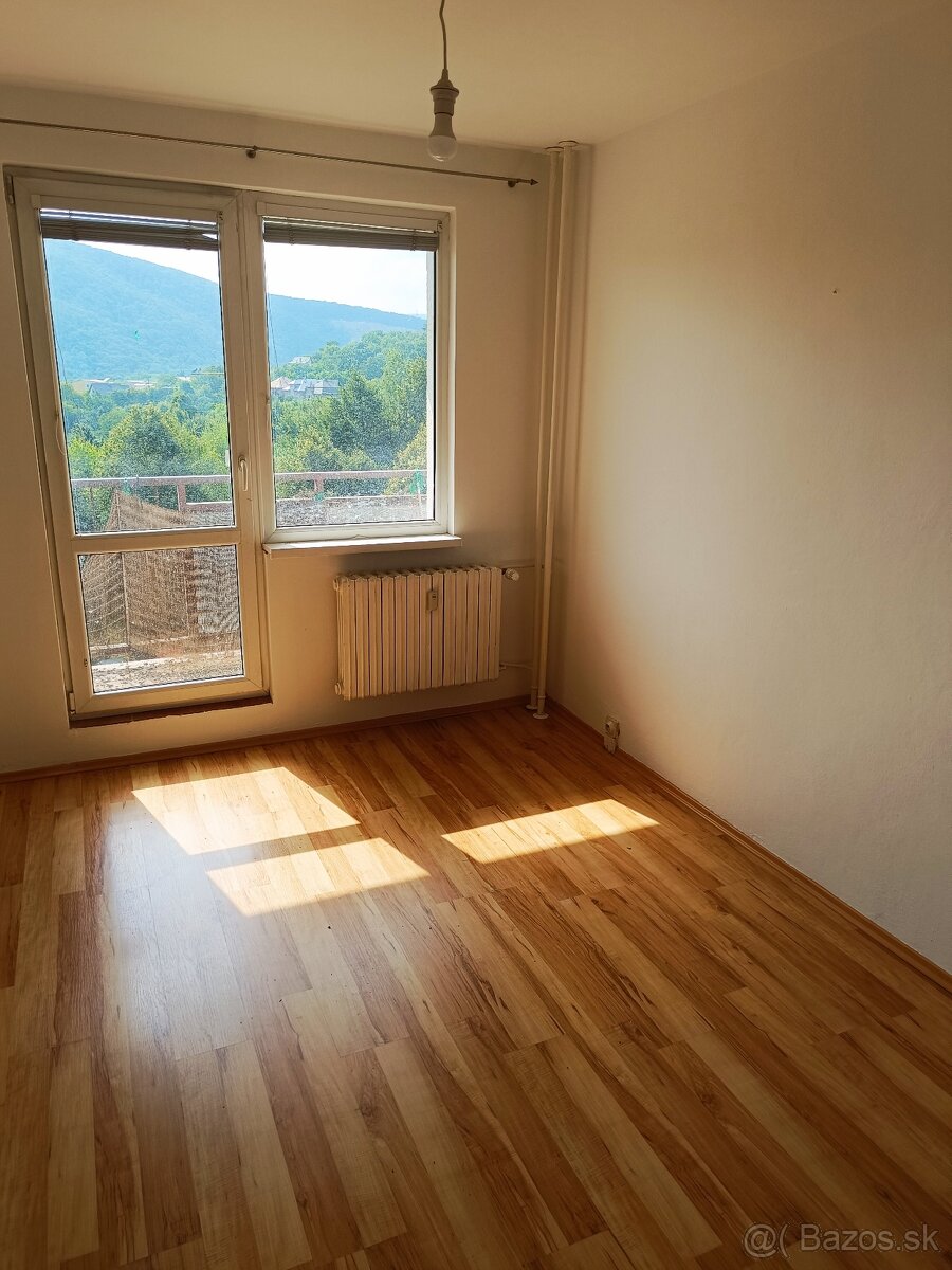 Prenajmeme 3 izbový byt Madridská - 7