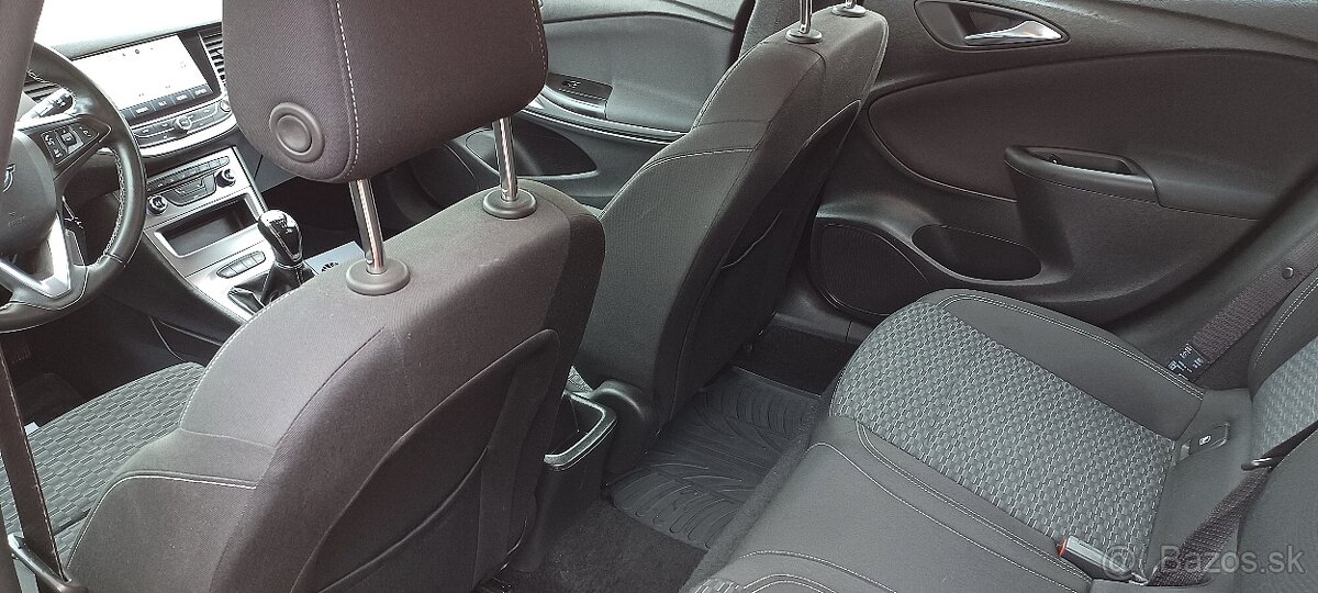 Opel Astra Sport Tourer 1.6 CDTI 110k Dynamic REZERVOVANÉ - 7