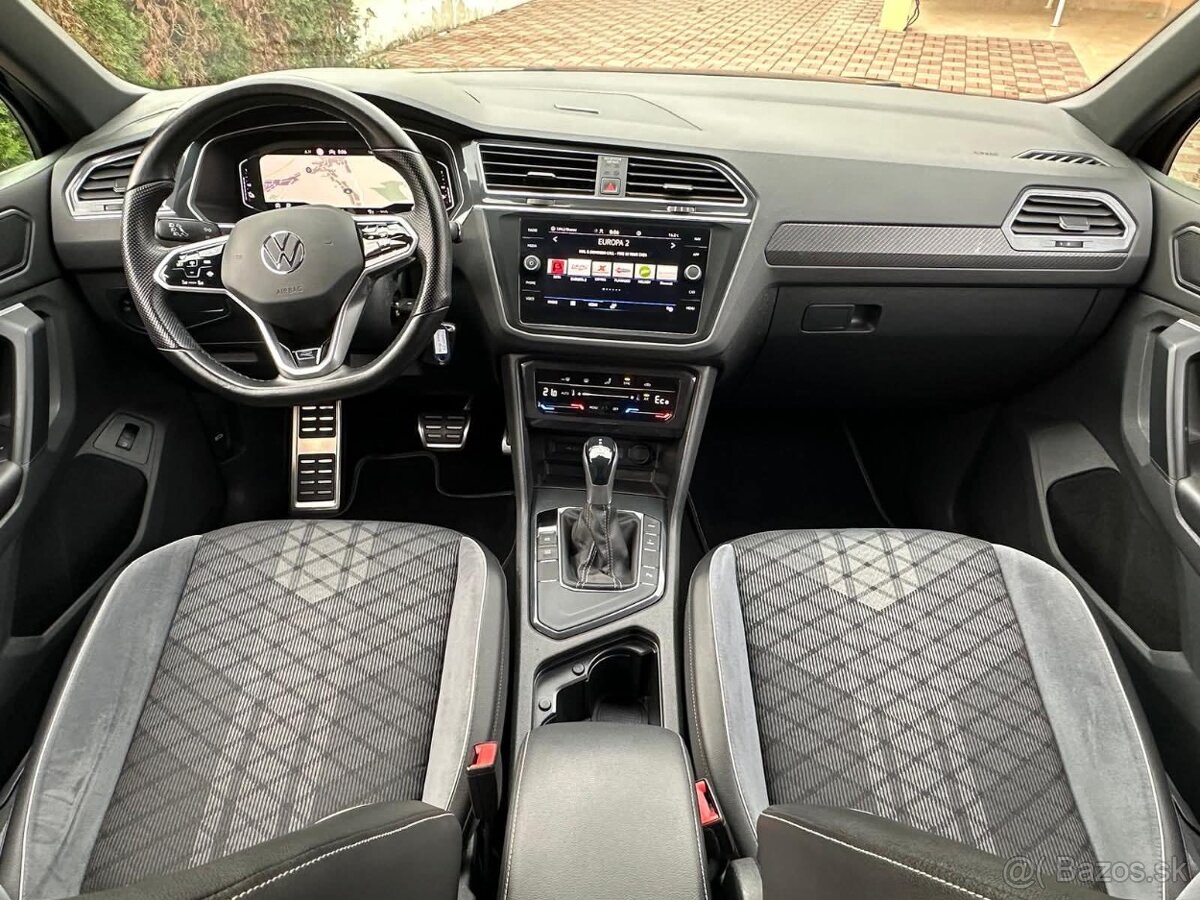 Tiguan 1,4 TSI eHybrid R-line 180kW Full LED Top stav - 7