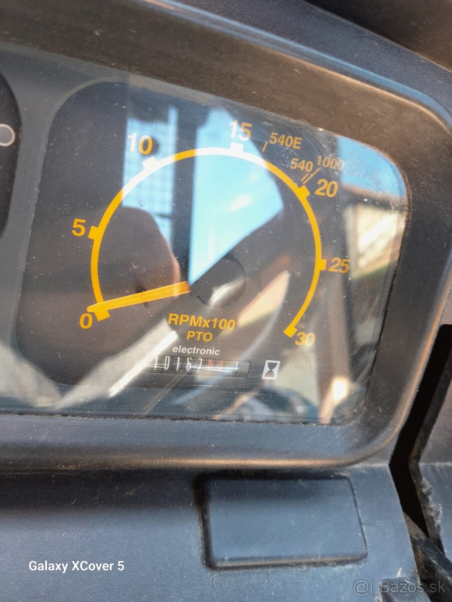 John Deere 5515 F - 7