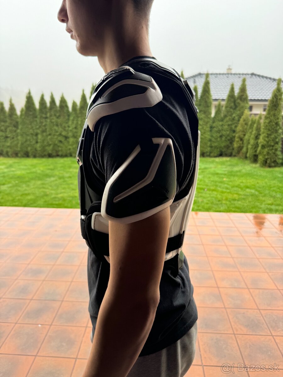 Chránič tela Fox - 7
