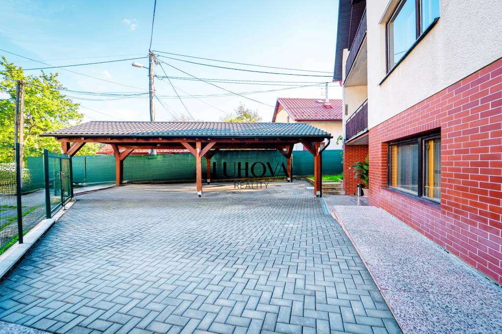 Priestranný a veľkorysý 6-izbový rodinný dom_Záriečie - 7