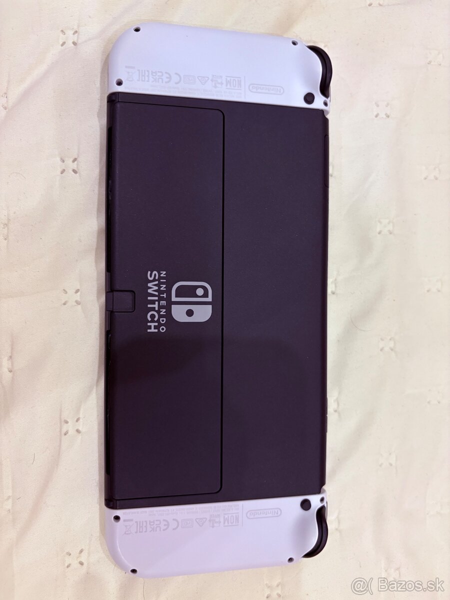 Nintento Switch OLED - Bundle - 7