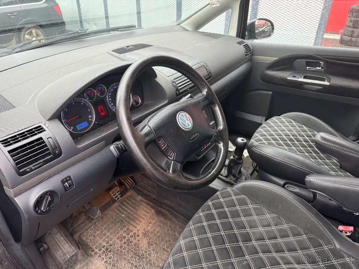 Predám Volkswagen Sharan 1.9tdi 85kw 4x4 - 7