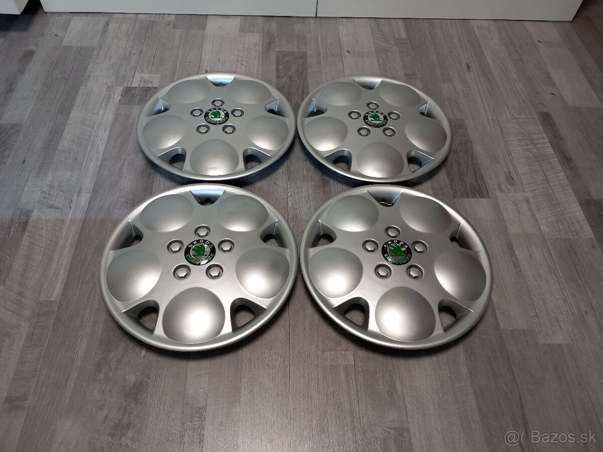 Dobové puklice Bouli, Škoda sada - 7