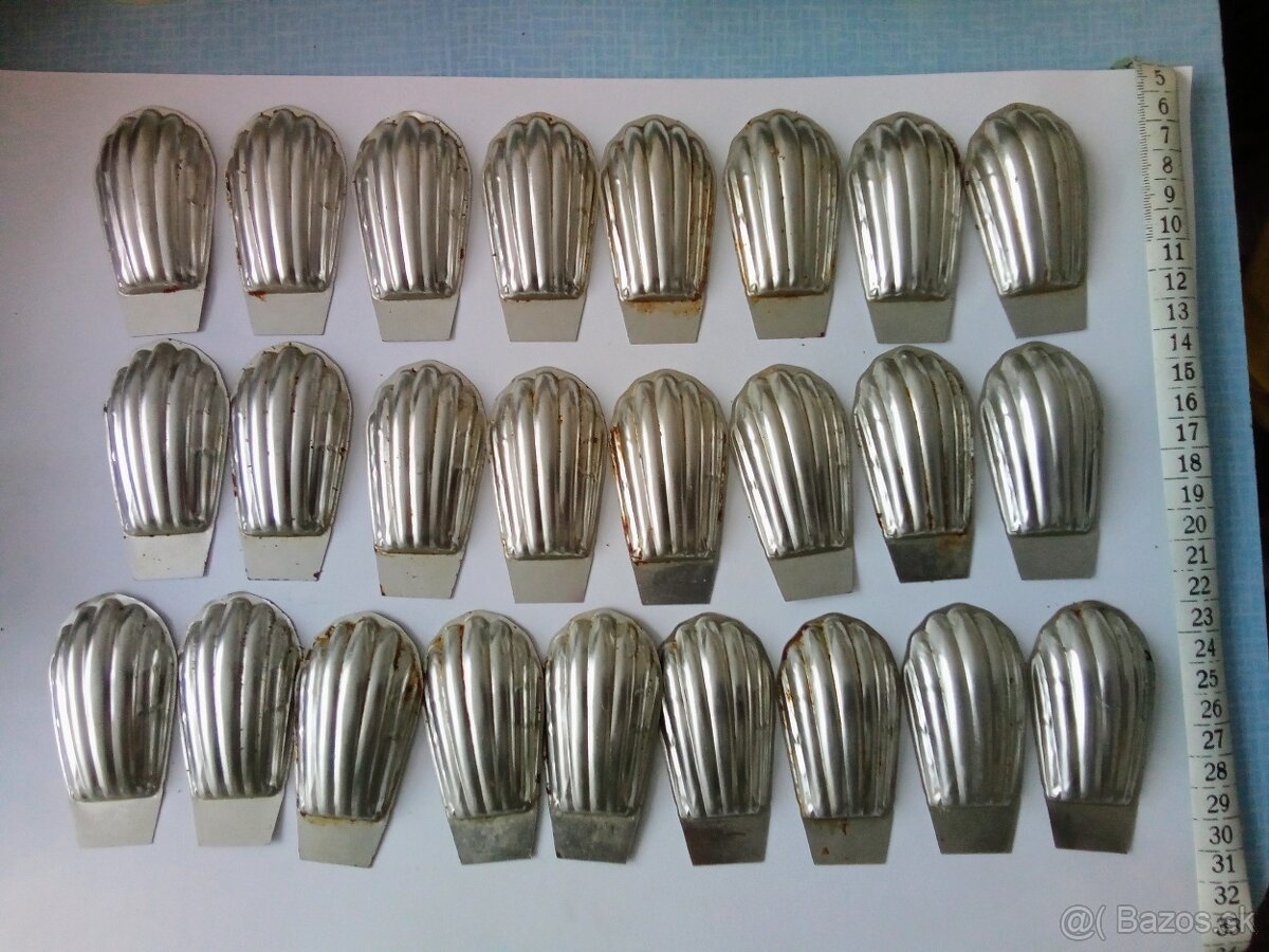 Formičky a vykrajovátka na pečení - cukroví - 7