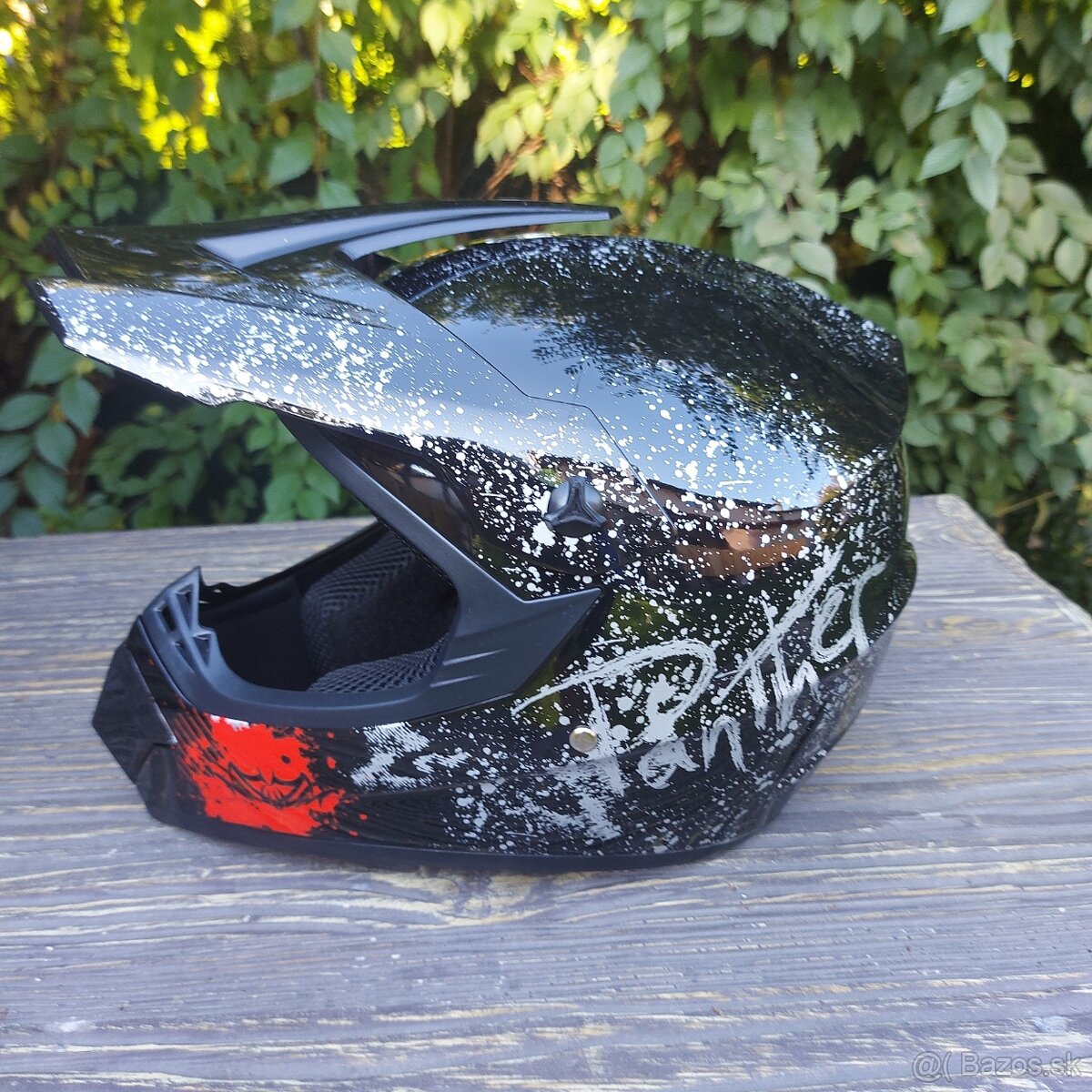 Predám prilbu SPARK veľkosť S - ÚPLNE NOVÁ - 7