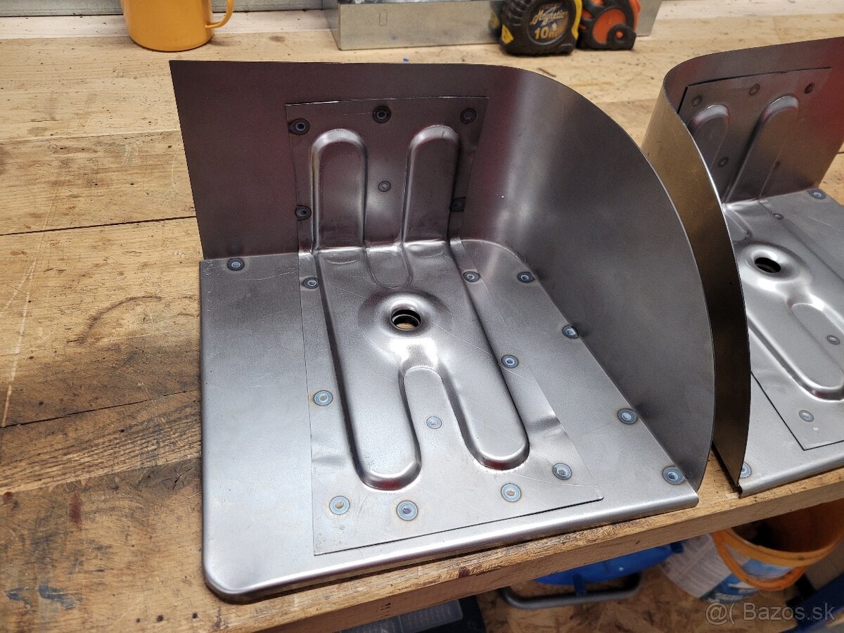 Praga v3s roh blatníku - 7