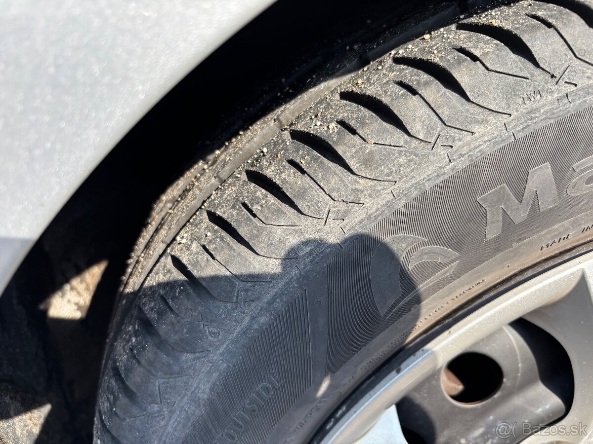 Hyundai i30,1.4 cvvt,M5 - 7