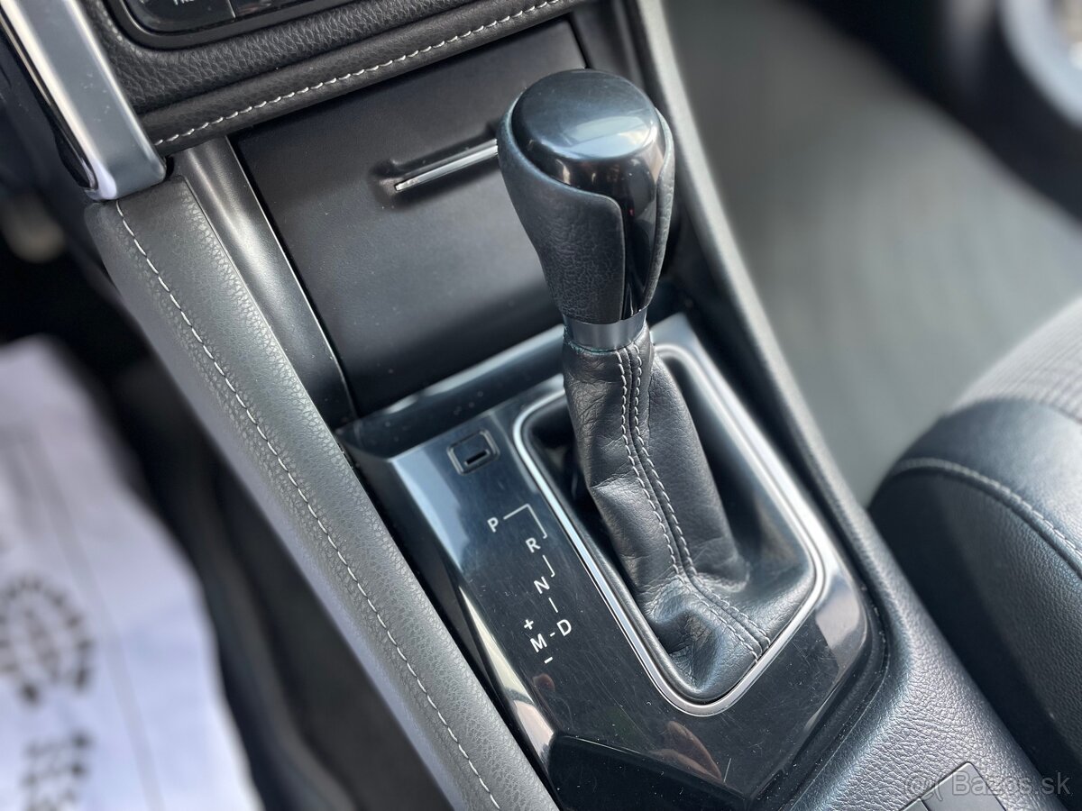 Toyota Auris 2016, 1.6i, automat - 7