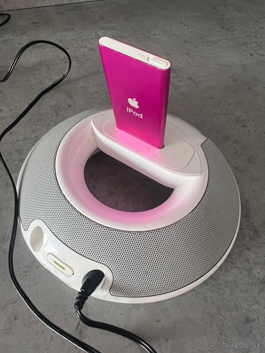 iPod Nano 8GB JBL On Stage 2 - 7