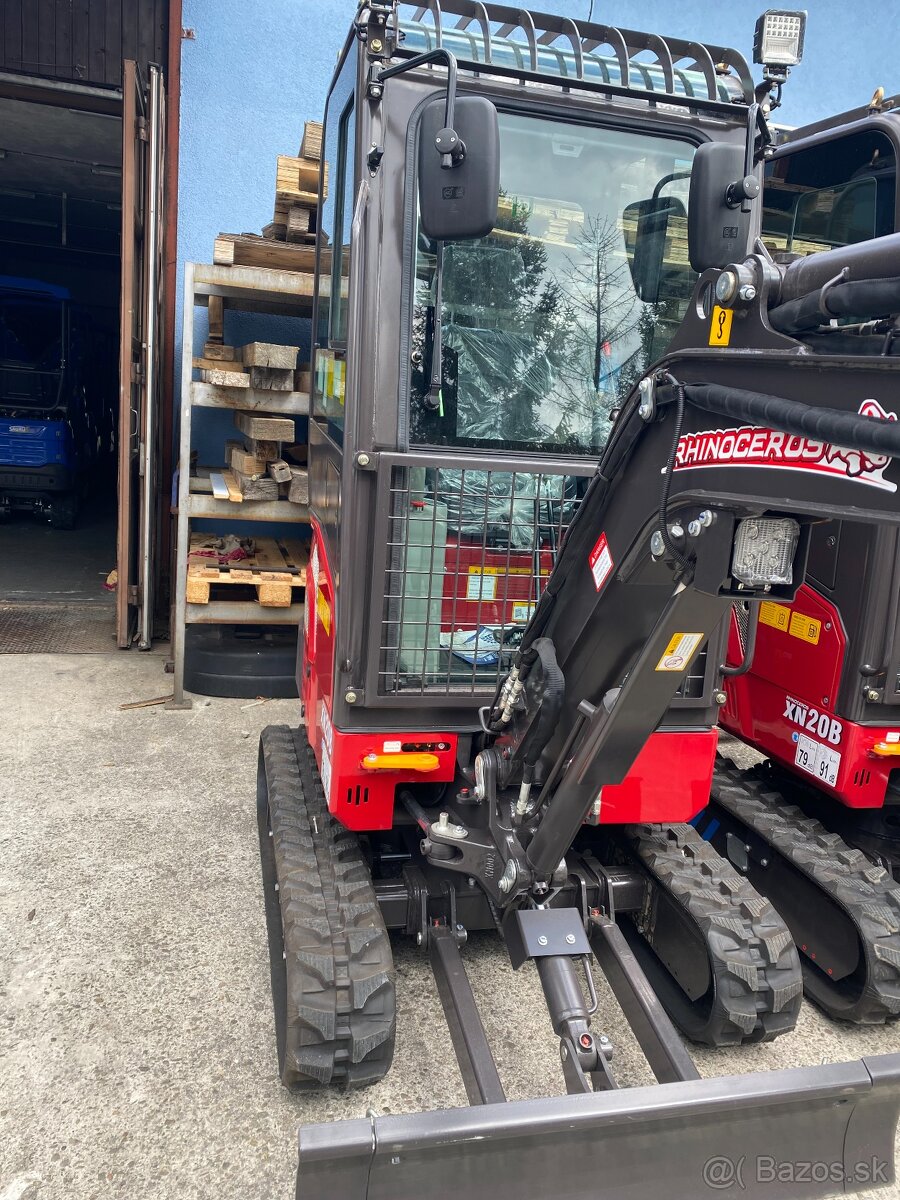 Bager Xiniu 20T motor Kubota D 1105 - 7