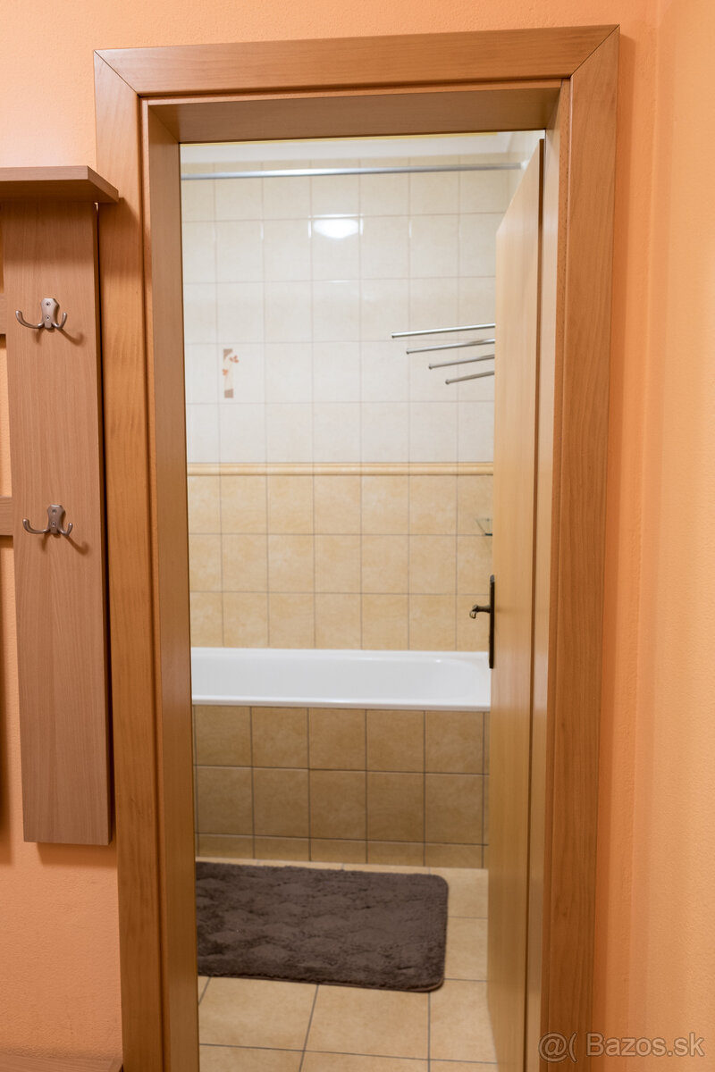 Garsónka v tichej časti Petržalky za 600€ aj s energiami - 7